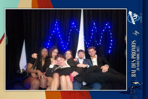 dtb2936650 C626910-FB BD378814 164 collage