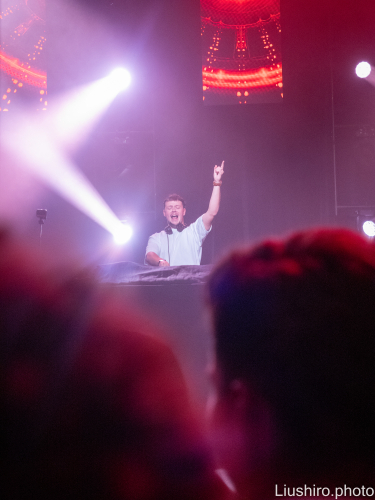 Liushiro.photo-1500221