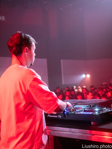 Liushiro.photo-1500242