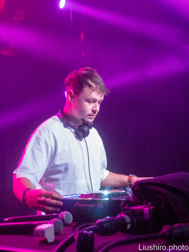 Liushiro.photo-1500248